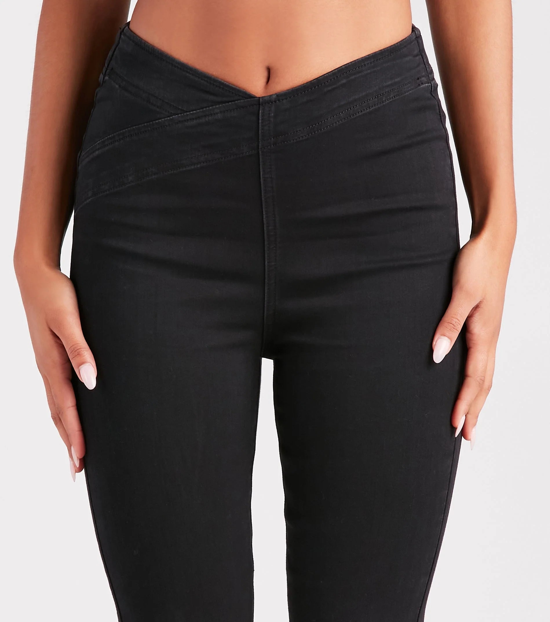 Snatched Style V-Cut Waist Flare Jeans