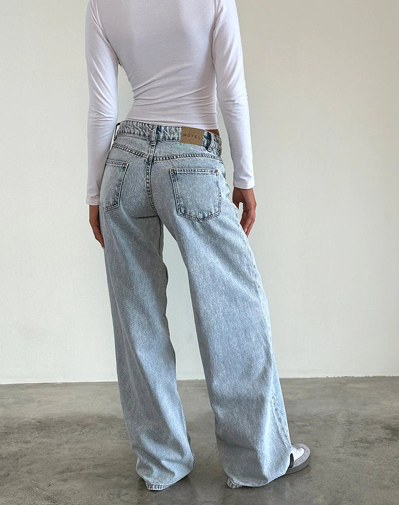 Low Rise Roomy Jeans in 80's Light Wash Blue